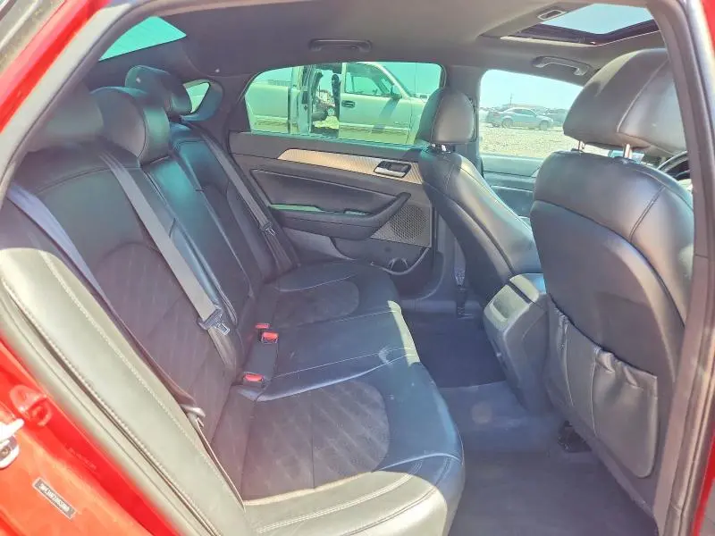 2018 HYUNDAI SONATA SPORT  