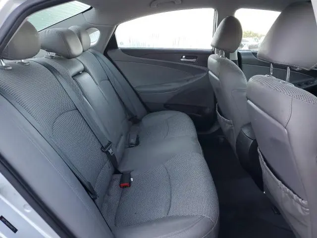 2012 HYUNDAI SONATA SE