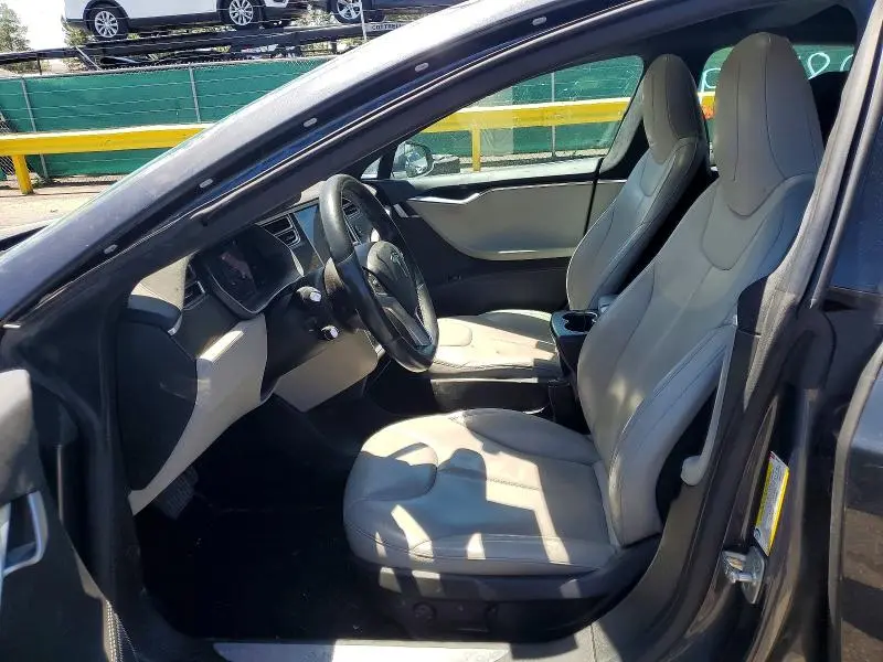 2015 TESLA MODEL S   