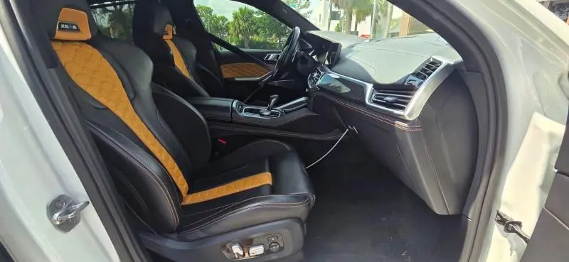 2020 BMW X6 M  