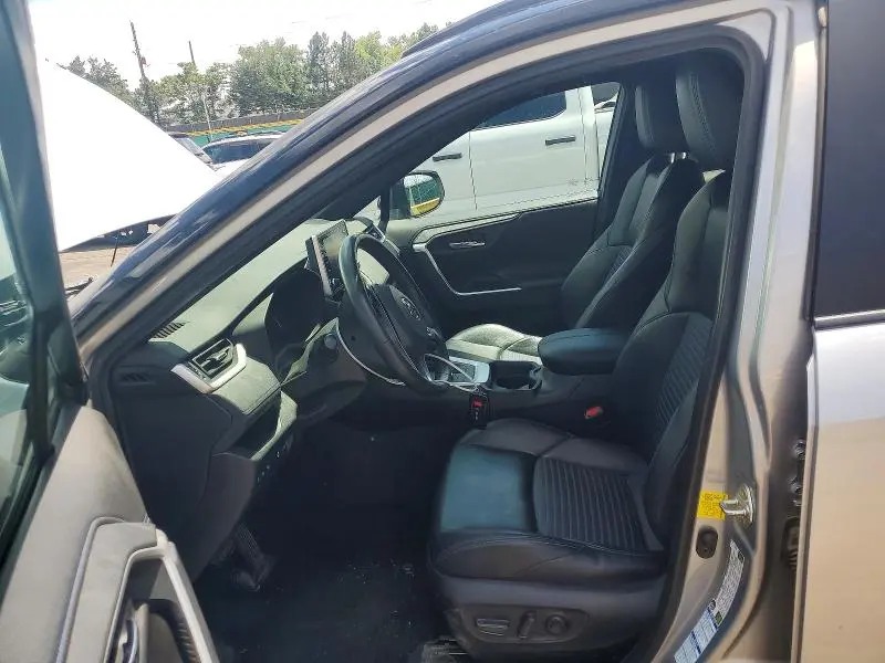 2020 TOYOTA RAV4 XSE  
