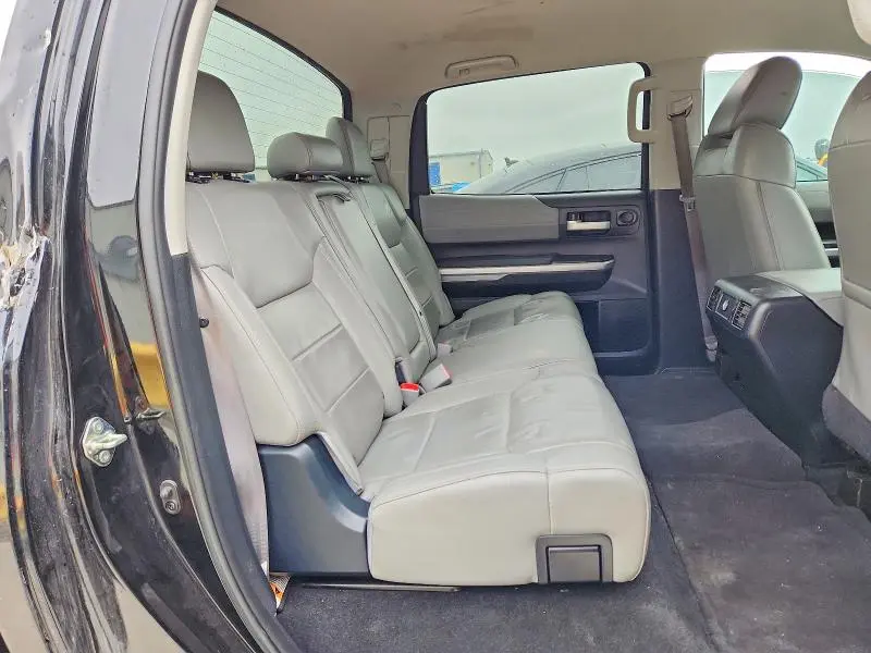 2017 TOYOTA TUNDRA CREWMAX LIMITED  