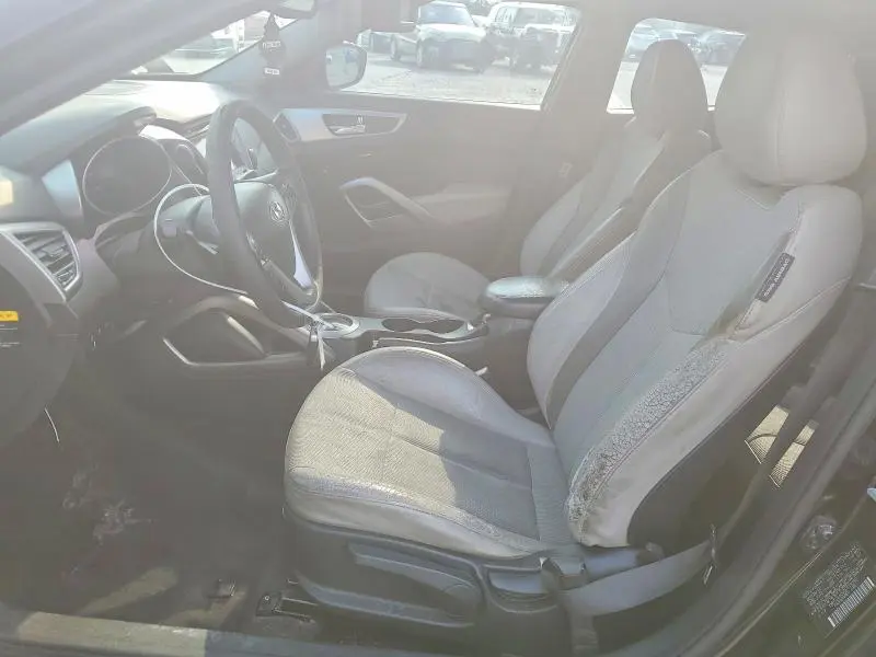 2013 HYUNDAI VELOSTER BASE  