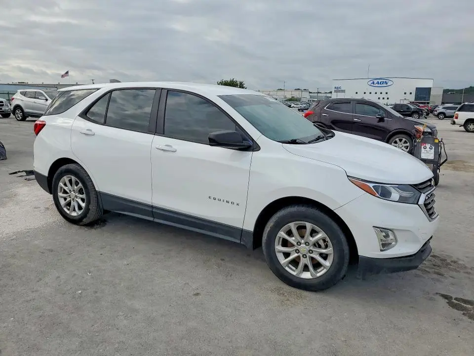 2020 CHEVROLET EQUINOX LS  