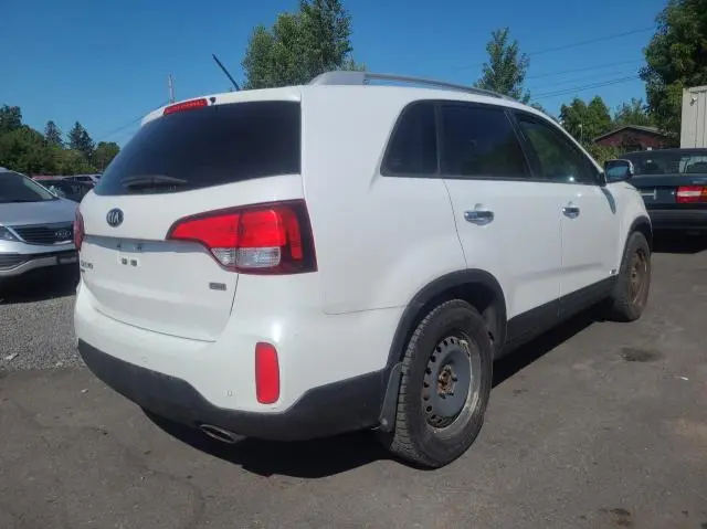 2015 KIA SORENTO LX  