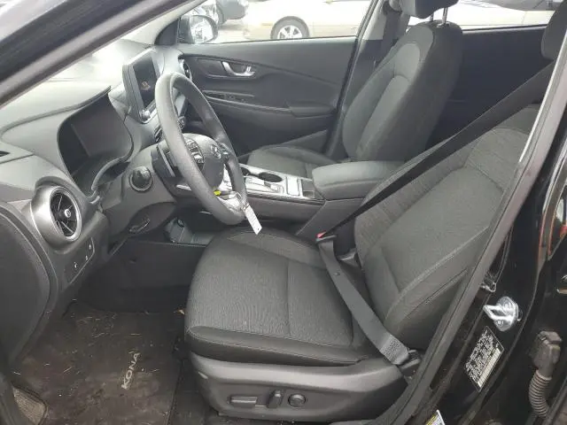 2023 HYUNDAI KONA SE  