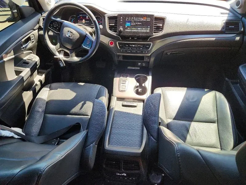 2022 HONDA PILOT SE  