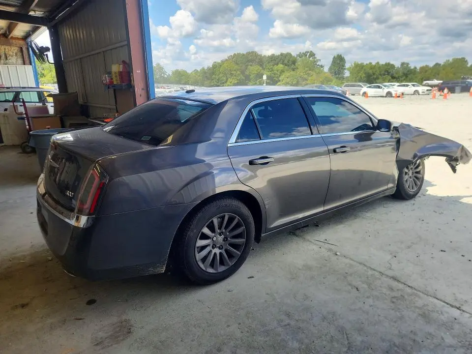 2013 CHRYSLER 300   