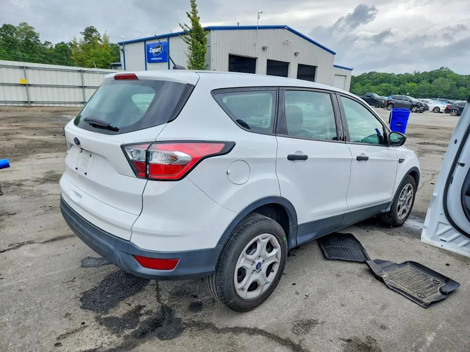 2018 FORD ESCAPE S  
