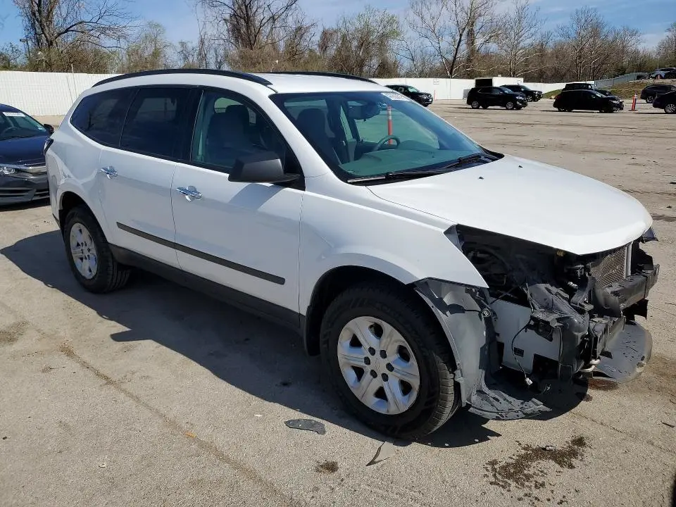 2017 CHEVROLET TRAVERSE LS  