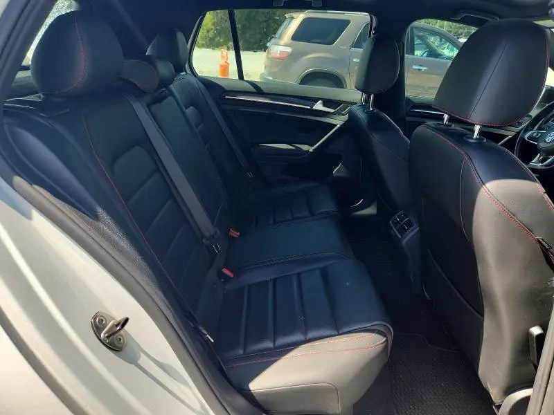 2016 VOLKSWAGEN GTI S/SE  