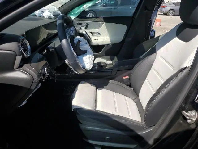 2022 MERCEDES-BENZ A 220