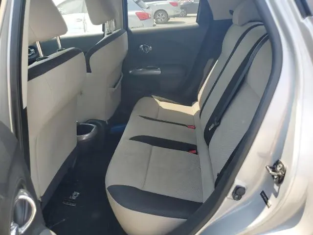 2011 NISSAN JUKE S  