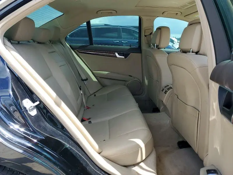 2012 MERCEDES-BENZ C 250  