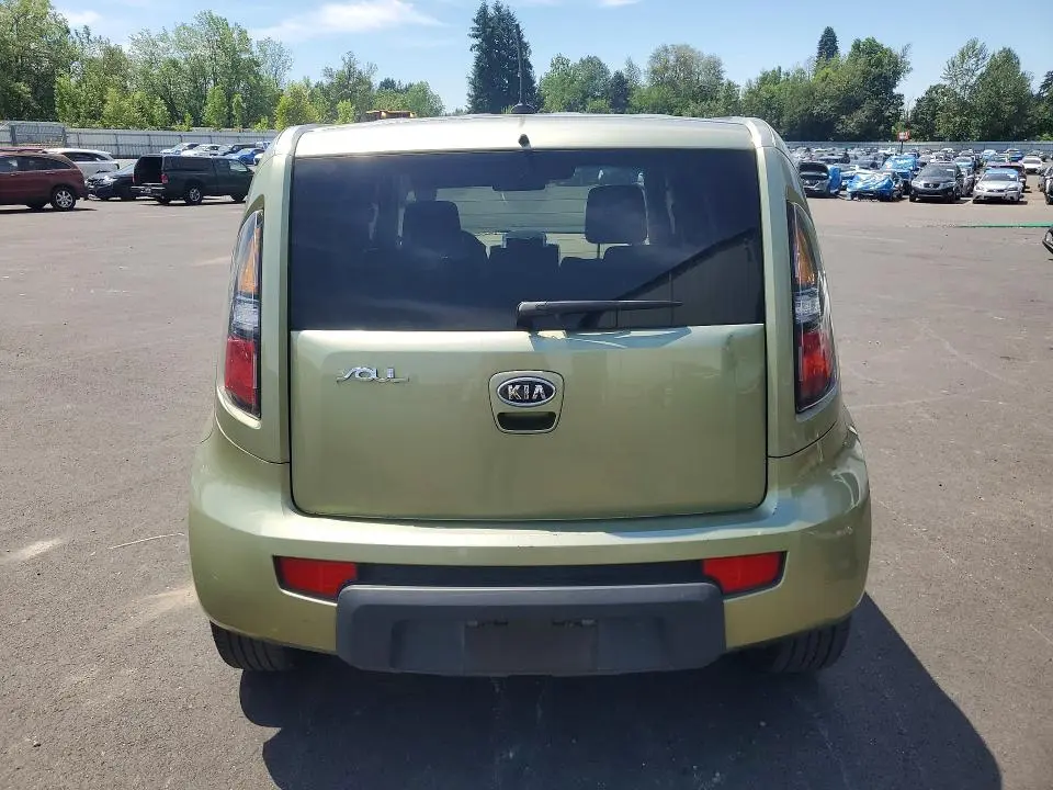 2010 KIA SOUL +  