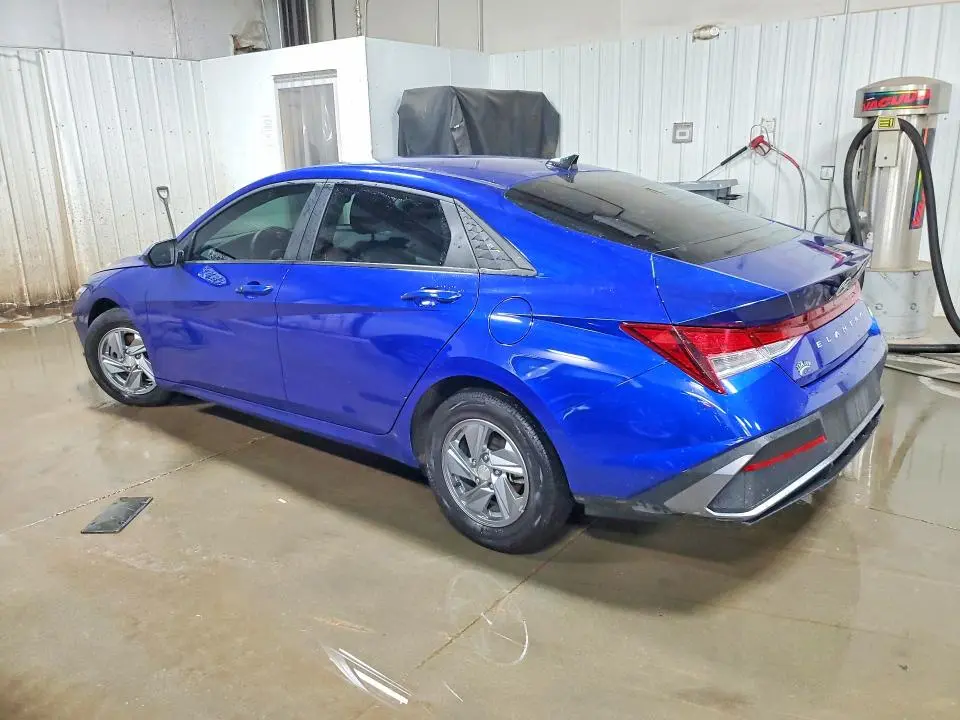 2024 HYUNDAI ELANTRA SE  