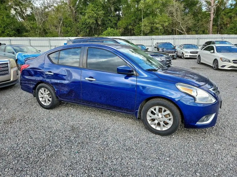 2019 NISSAN VERSA S  