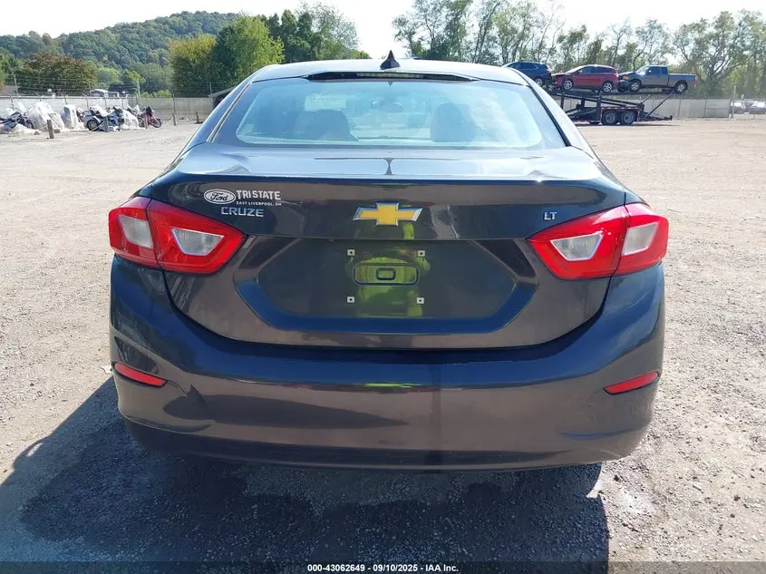 2016 CHEVROLET CRUZE LT AUTO
