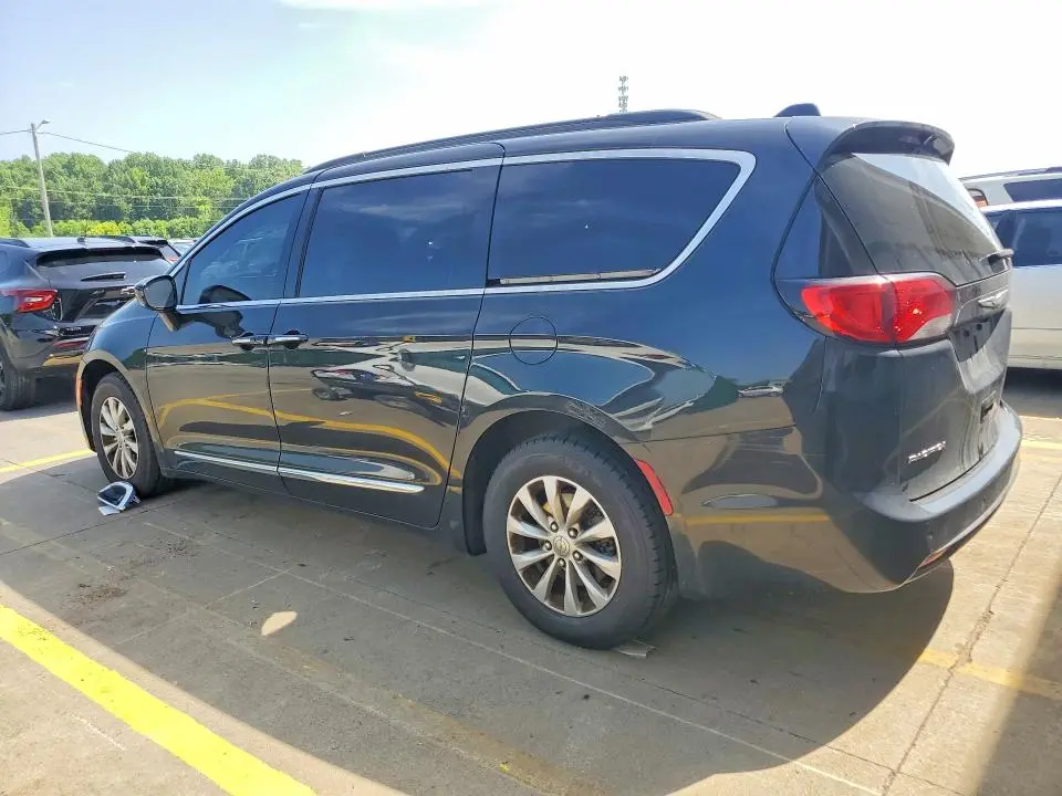 2017 CHRYSLER PACIFICA TOURING L  