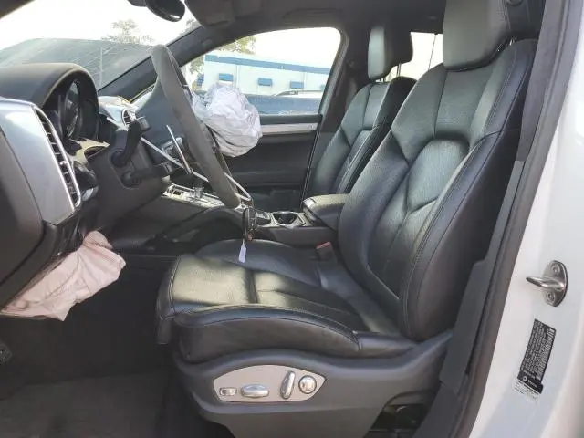 2013 PORSCHE CAYENNE GTS  