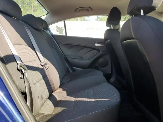 2018 KIA FORTE LX  