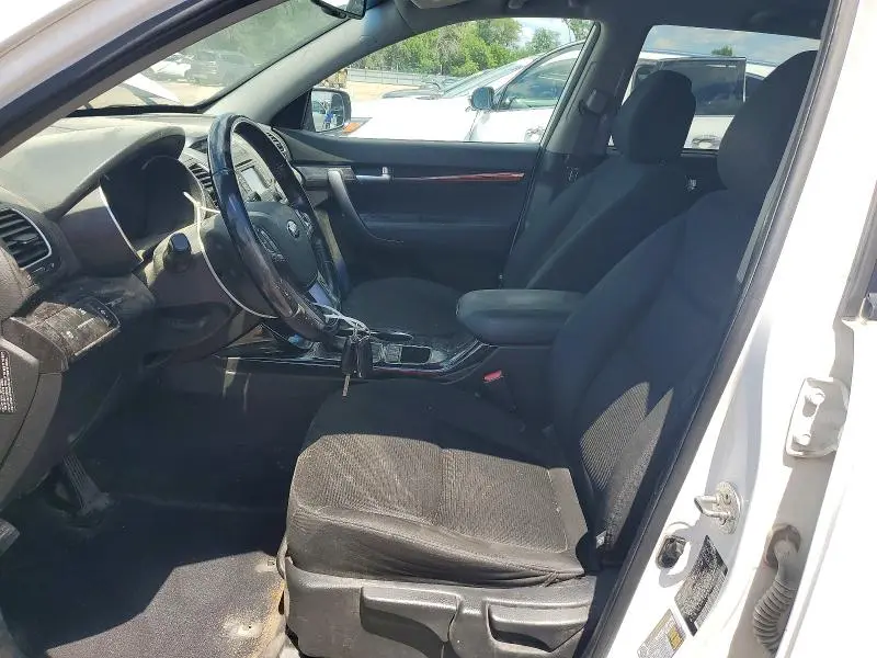 2014 KIA SORENTO LX  