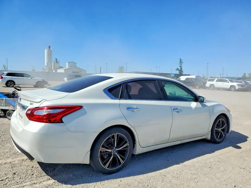 2016 NISSAN ALTIMA 2.5 SR  
