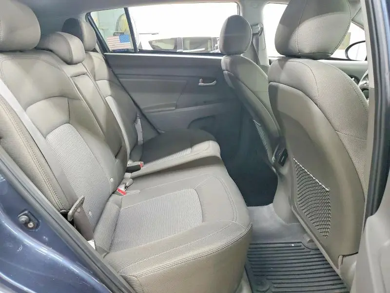 2016 KIA SPORTAGE LX  