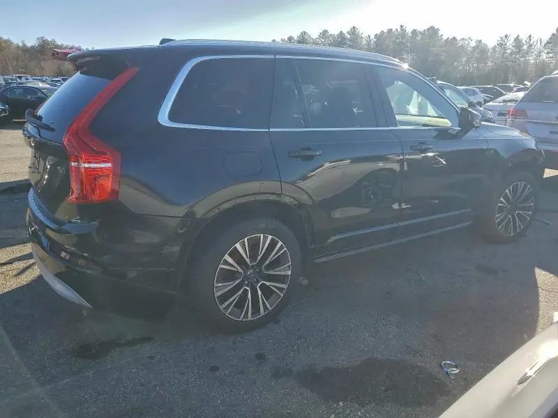 2022 VOLVO XC90 T6 MOMENTUM  