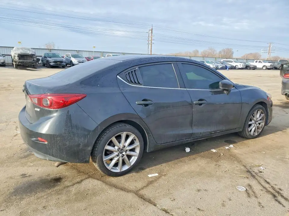 2017 MAZDA 3   