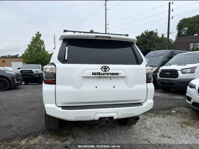 2017 TOYOTA 4RUNNER SR5