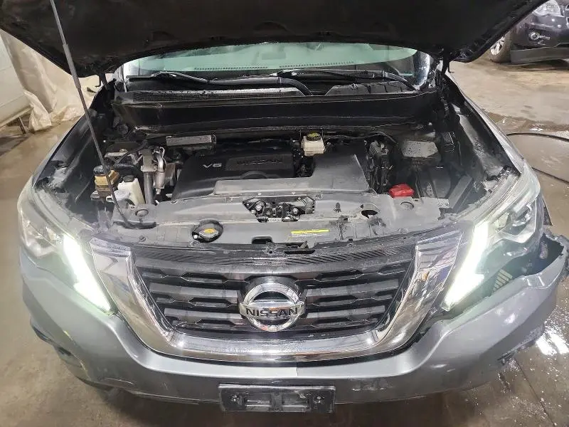 2017 NISSAN PATHFINDER SV  