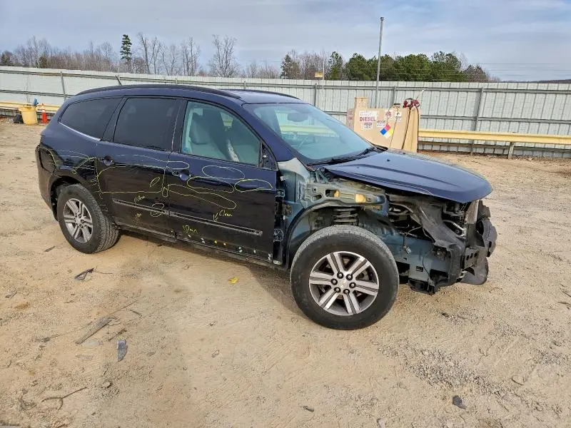 2016 CHEVROLET TRAVERSE LT  