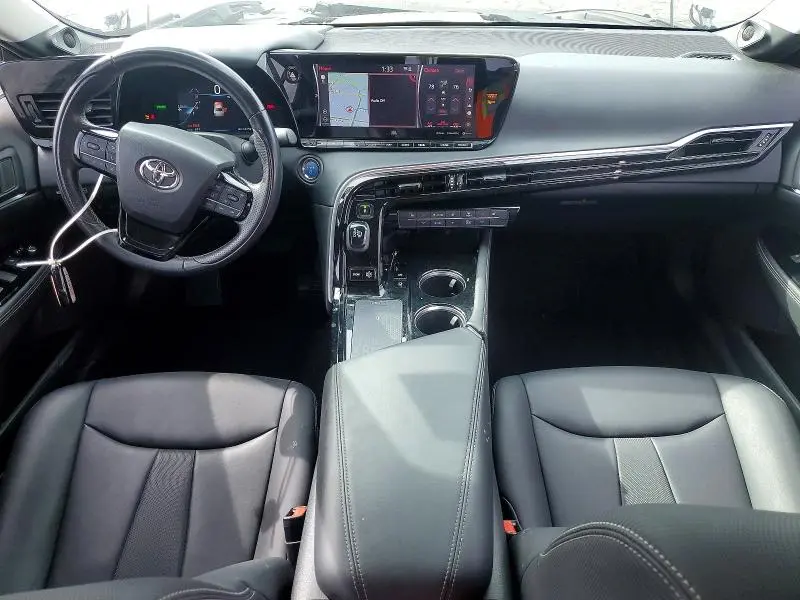 2022 TOYOTA MIRAI LE  
