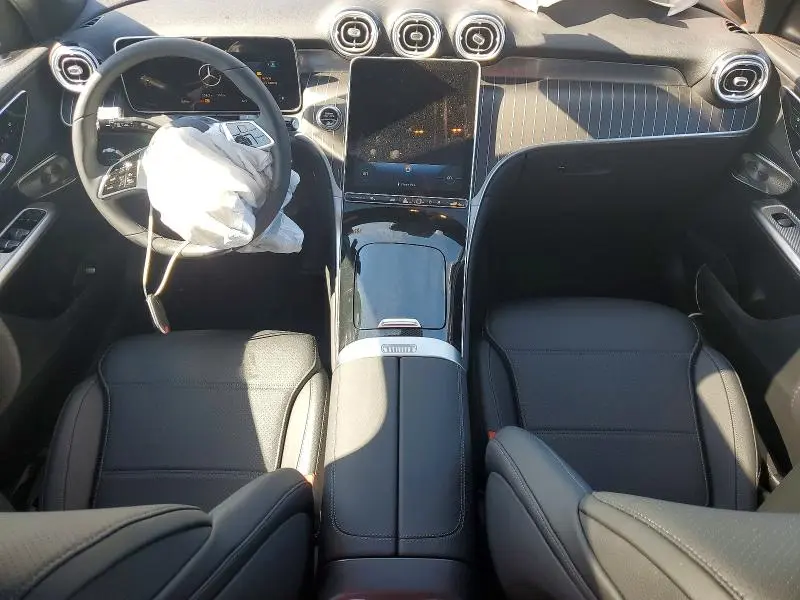 2026 MERCEDES-BENZ GLC 300  