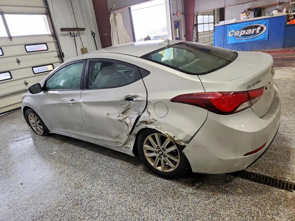 2014 HYUNDAI ELANTRA SE  