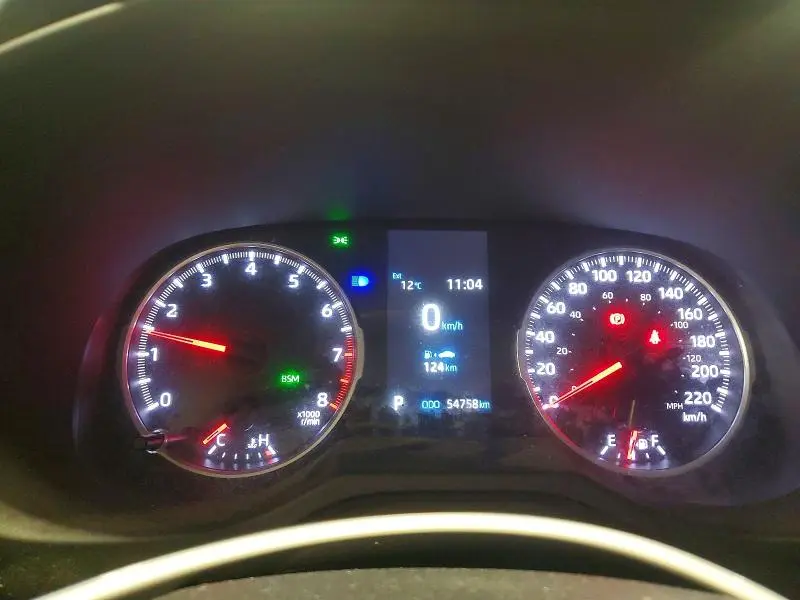 2022 TOYOTA RAV4 XLE  