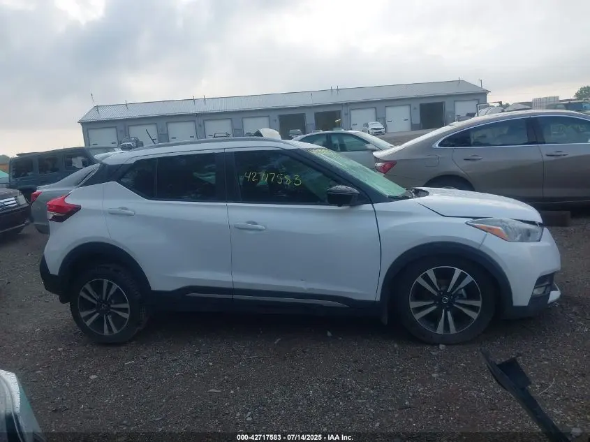 2018 NISSAN KICKS SR