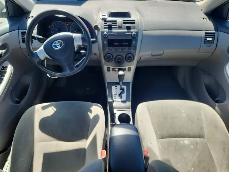 2011 TOYOTA COROLLA LE  