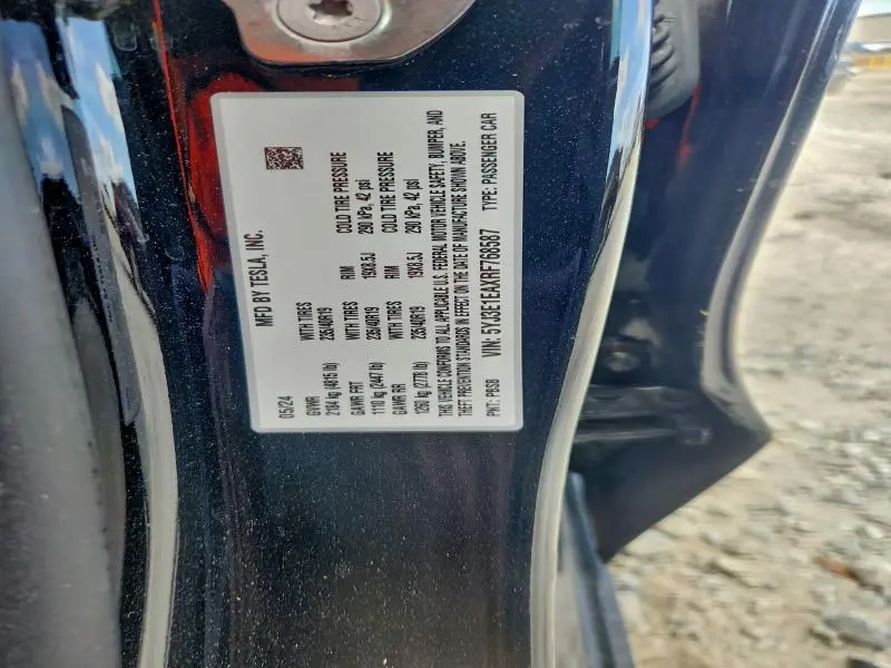 2024 TESLA MODEL 3   