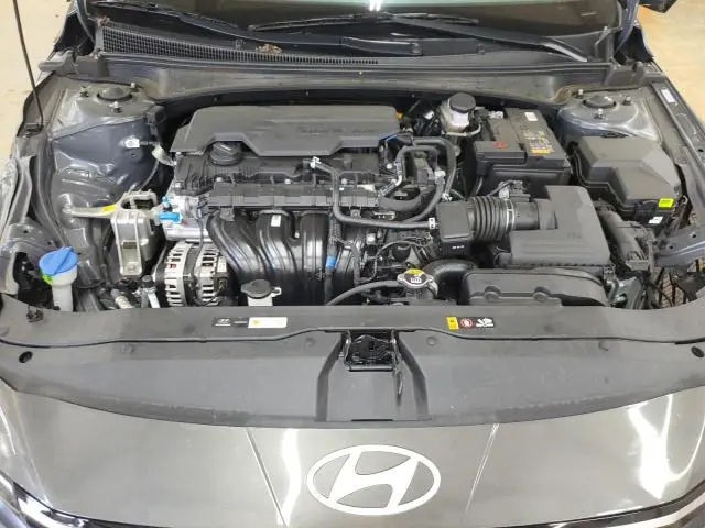 2025 HYUNDAI ELANTRA SEL  
