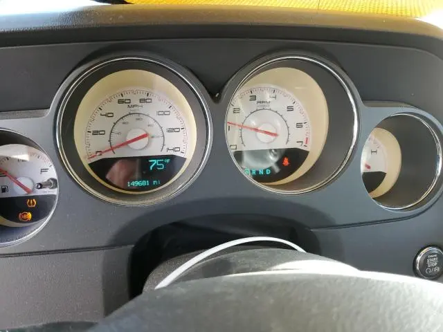 2011 DODGE CHALLENGER   