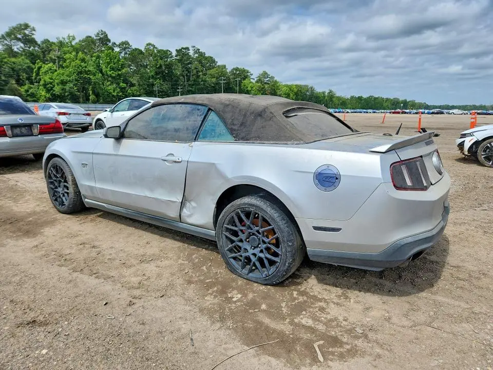 2010 FORD MUSTANG GT  