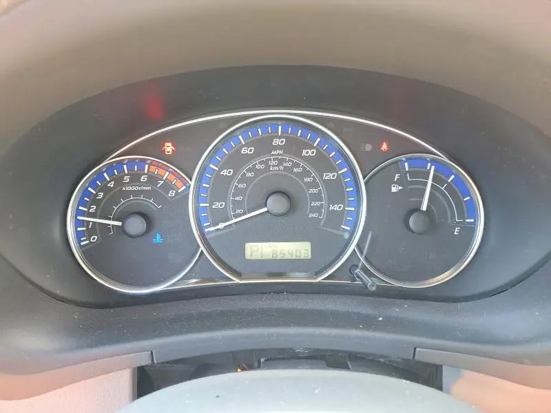 2010 SUBARU FORESTER XS  