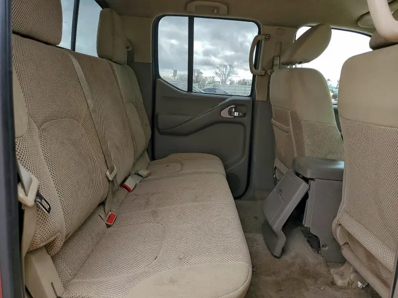 2016 NISSAN FRONTIER S  