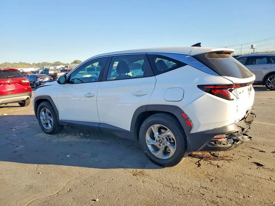 2023 HYUNDAI TUCSON SE  