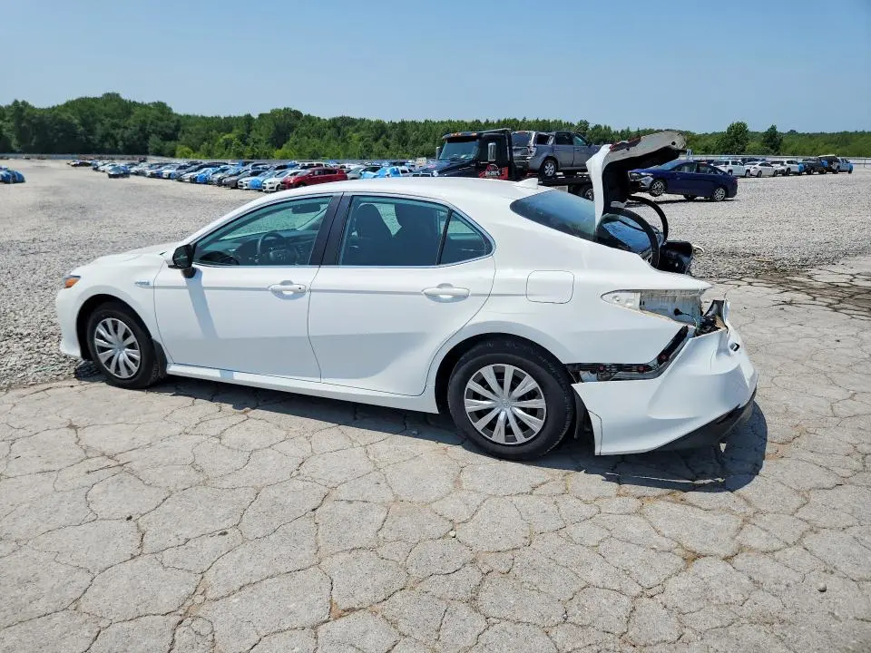 2020 TOYOTA CAMRY LE  
