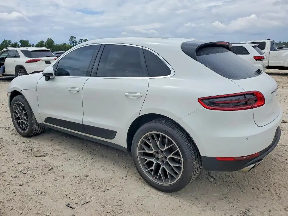 2015 PORSCHE MACAN S  