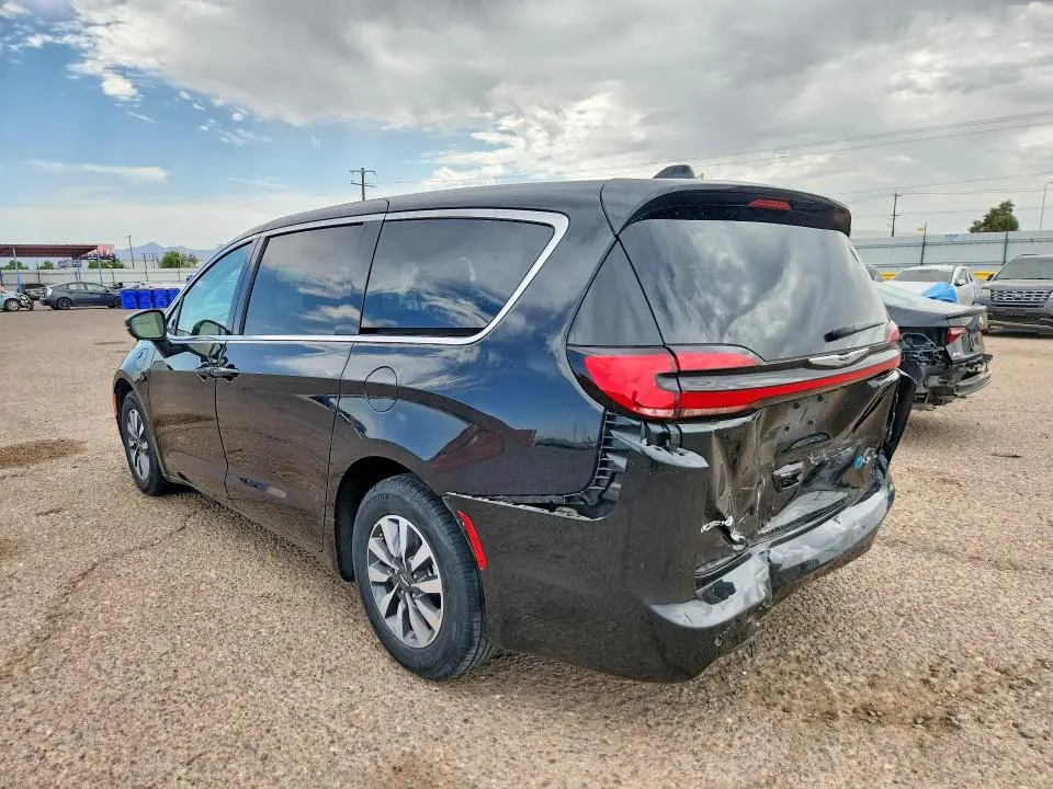 2023 CHRYSLER PACIFICA HYBRID TOURING L  