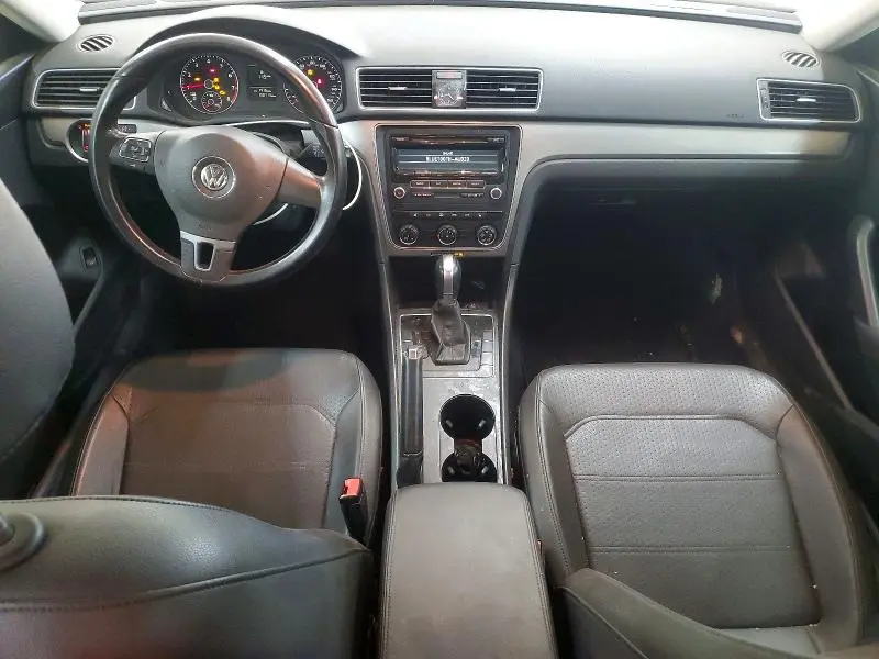 2015 VOLKSWAGEN PASSAT S  